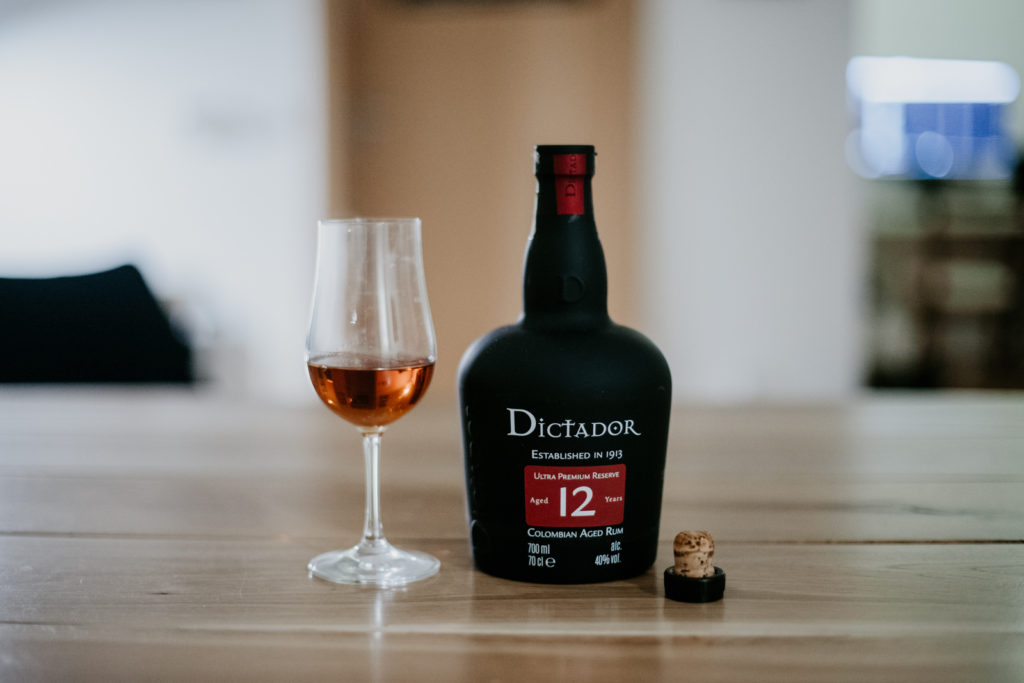 Recenze rumu Dictador 12y Solera Premium Reserve